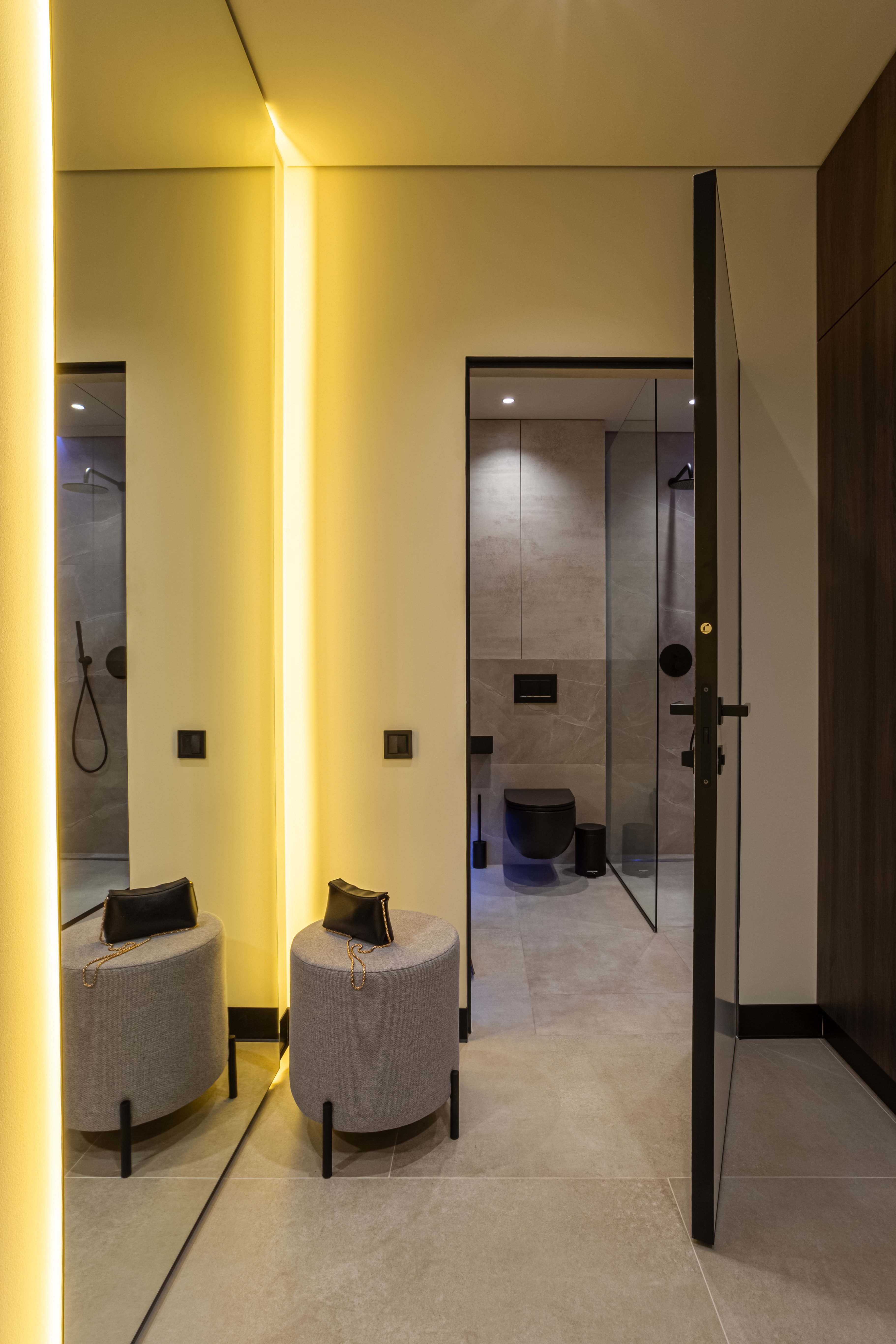 Bathroom entrance — Barcelona / studio apartment