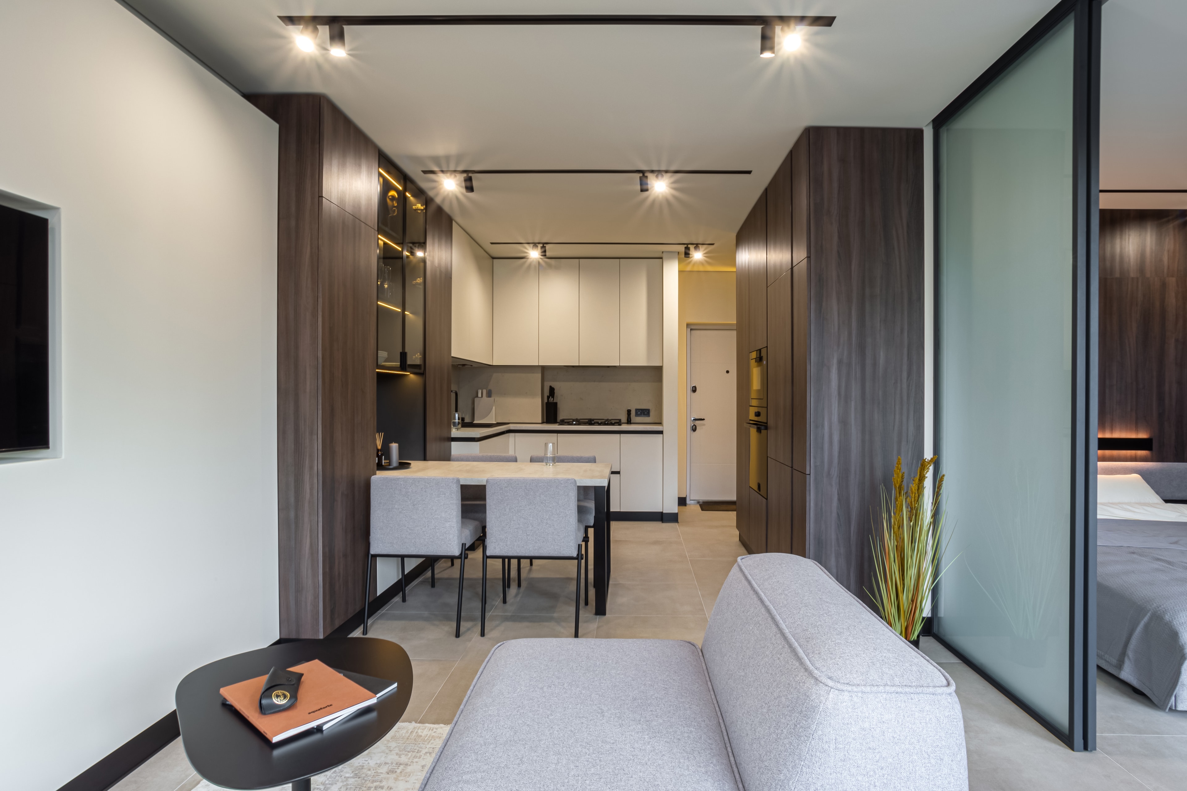 Living space looking toward the kitchen — Barcelona / studio apartment